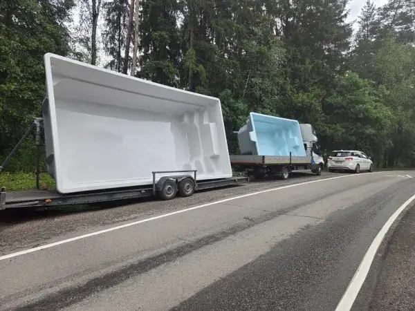 Доставка бассейна